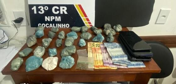 Os agentes das forças de segurança monitoravam duas residências que seriam de integrantes de facção criminosa no municíp