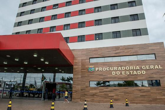 Liminar pede que análise de documentos seja concluída em até cinco dias