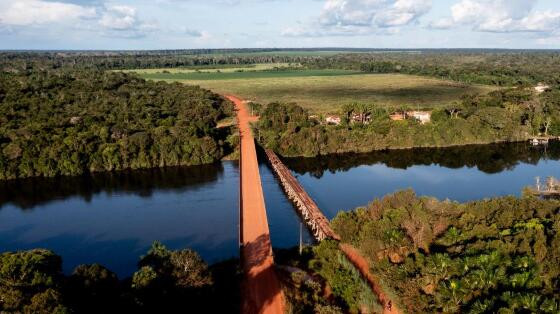 Imagens de drone destacam mudança em rodovias após Governo de MT substituir pontes de madeira