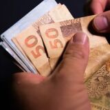 Mercado eleva previsão de expansão da economia para 2,18% em 2025
