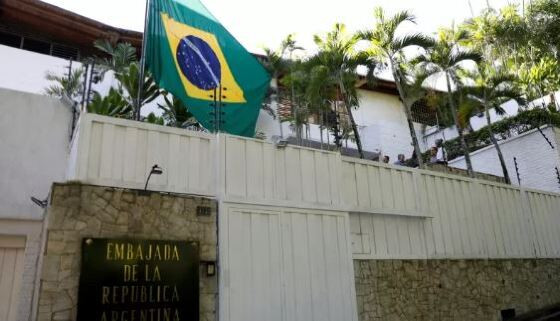 EMBAIXADA.JPG