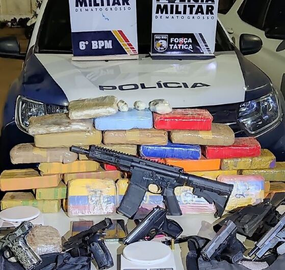 Polícia Militar desarticula quadrilha e apreende fuzil, pistolas e 34 tabletes de drogas