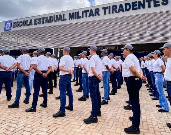 ESCOLA MILITAR.JPG