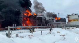 Rússia acusa Ucrânia de ataque em depósito de petróleo; veja explosão