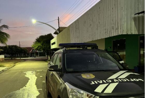 POLICIA.JPG