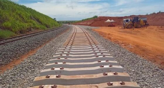 FERROVIA.JPG