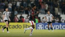 Libertadores: São Paulo supera Libertad e assume liderança do Grupo D