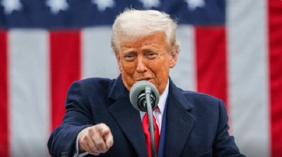 TRUMP.JPG