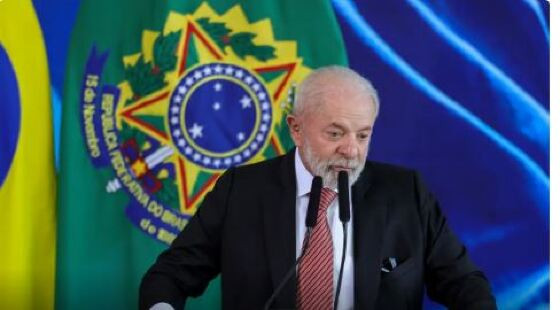 LULA.JPG