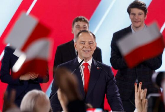 POLONIA.JPG