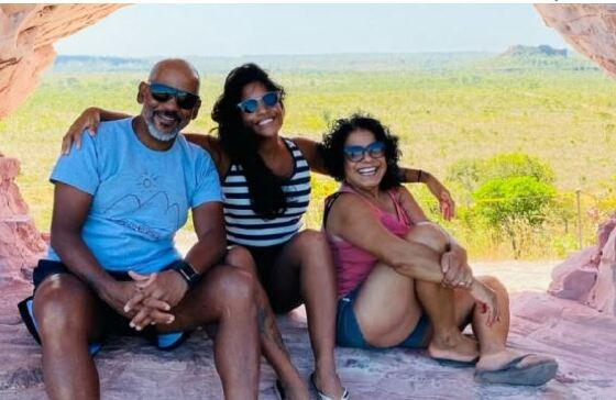 FAMILIA TURISTA.JPG