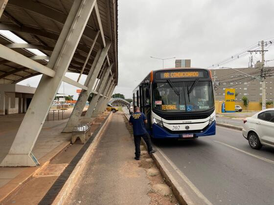  Ager realiza operação de fiscalização no transporte intermunicipal entre Cuiabá e Várzea Grande