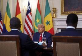 Minha administração segue comprometida com desenvolvimento da África, diz Trump na Casa Branca
