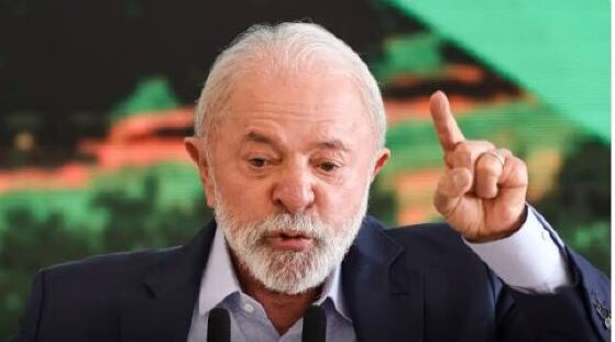 LULA.JPG