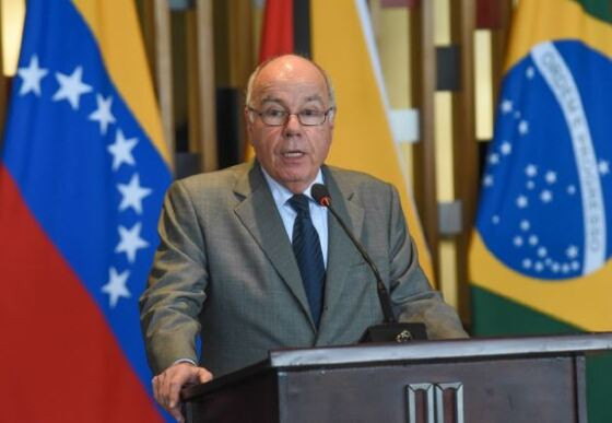 MINISTRO.JPG