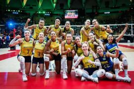 Brasil vence e pega França nas quartas do Mundial de vôlei feminino
