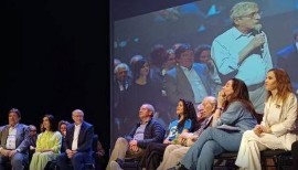 Ato em SP condena anistia e defende democracia e soberania nacional