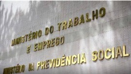Governo notifica patrões sobre atraso do FGTS de empregadas domésticas