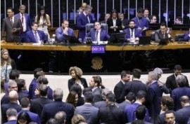 Câmara aprova texto-base do projeto de lei antifacção