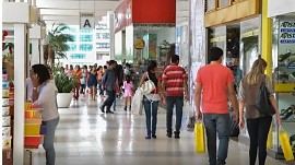 Vendas no comércio caem 0,3% em setembro; quinta queda em seis meses