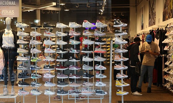 Imagem Loja de Tênis.png