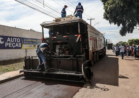 Caminhão Asfalto.png