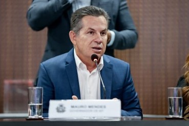 “Tomara que ele tenha patrimônio, porque vai pagar caro pelas mentiras”, diz Mauro Mendes