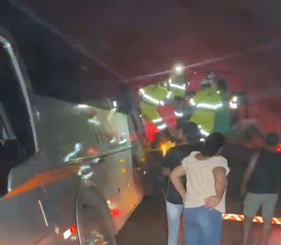 Ônibus caído em Sinop.png